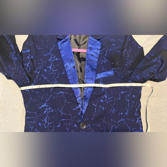 Young Men’s Suit Jacket - Picture 9 of 10